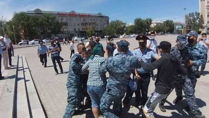 Қызылордадағы митингіде он шақты адам ұсталды