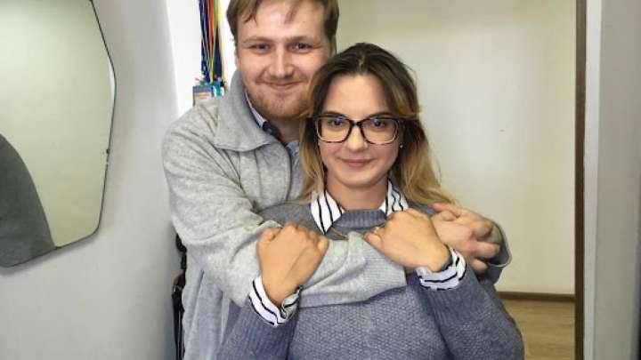 Тоқаев тікелей эфирде қалыңдығына сөз салған журналисті мақтады