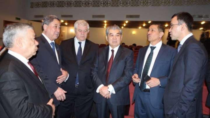 Депутаттар демалсын