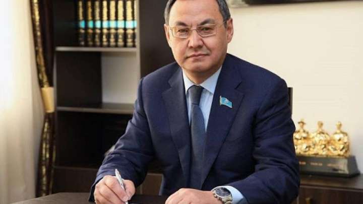 Ректор да билік пен жүйеге ашына бастапты