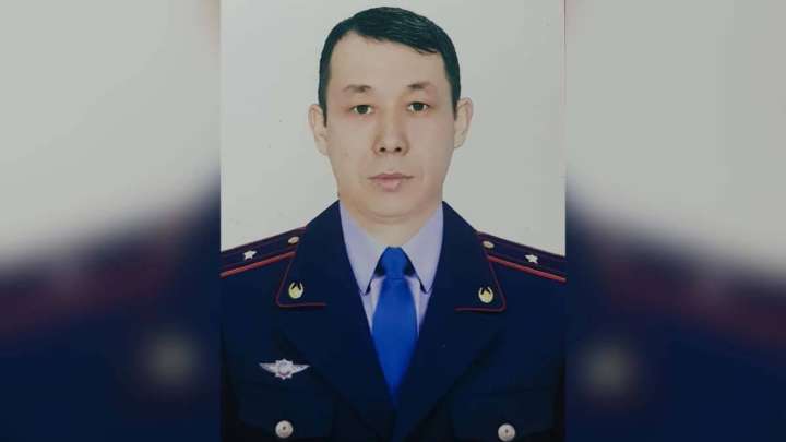 Педофилді ұстаған майор “Айбын” орденімен марапатталды