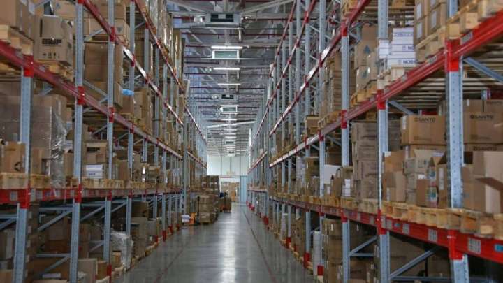 Атырауда гуманитарлық көмекті қоймаға тығып қойған