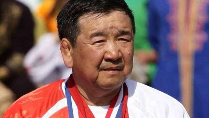 Жақсылық Үшкемпіров қайтыс болды