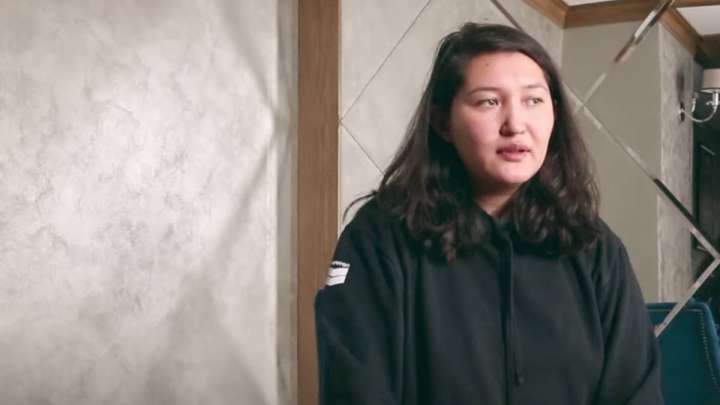 "Төлесова бізді ұрып, қорлады" деген полицейлер сотта әбден шатасты