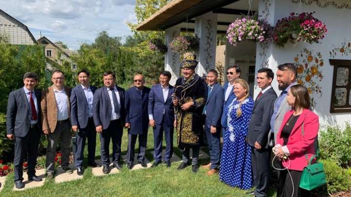 Саакашвили Қазақстанға "келе жатыр"