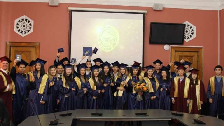 Қашықтан оқу: Докторанттар зертханаға бара алады