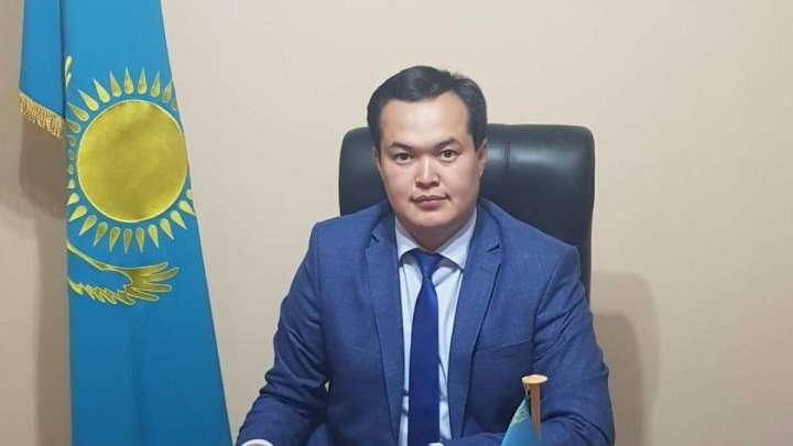 Әкім "Каспий голд" нөмір жазып, ақша жинап жатыр