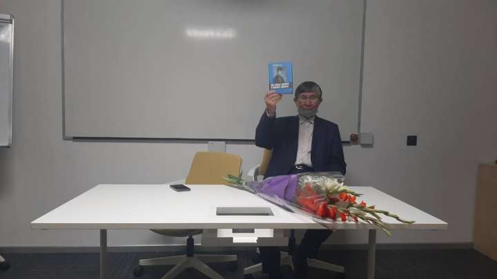 КНБ тәркілеген Қуанышалиннің кітабы жарыққа шықты