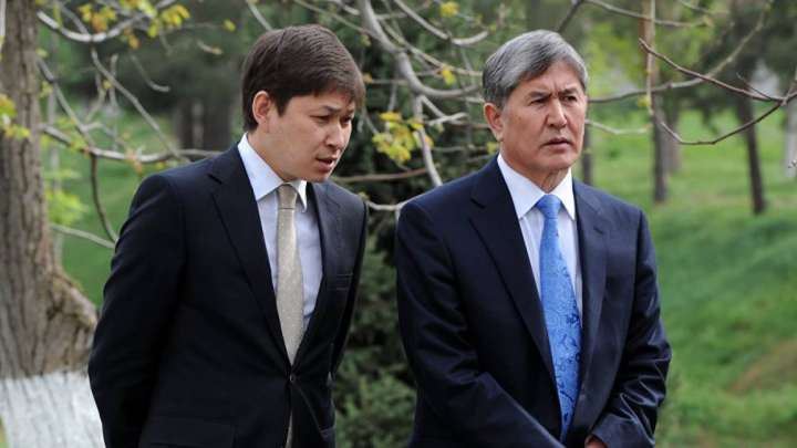 Атамбаев пен Ысқақовты наразылар түрмеден босатып алды