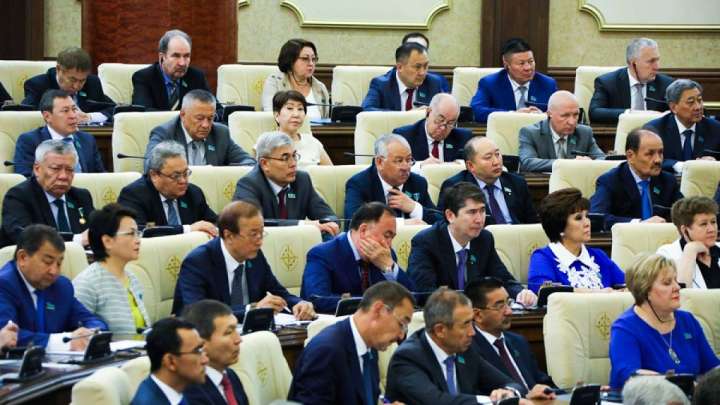 Заңсыздық па, әлде бассыздық па?