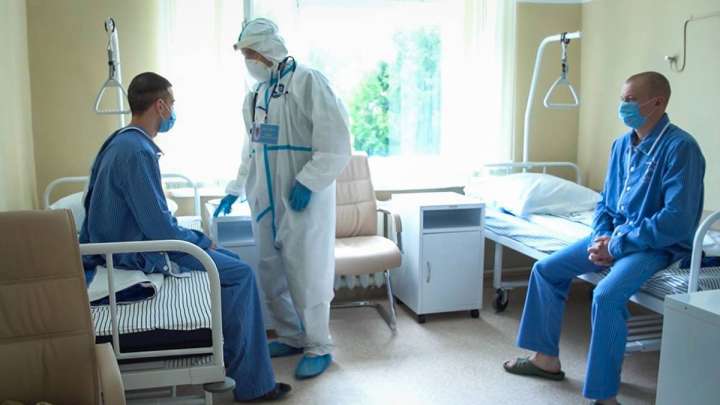 Ресейлік вакцина сынағына қатысқандар вирус жұқтырды