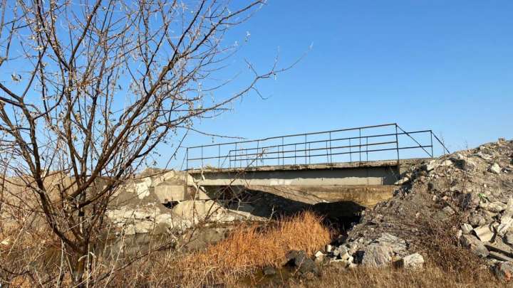 Әкім салмаған көпірді халық өзі салып алды