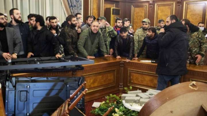 Армяндар неге наразы?