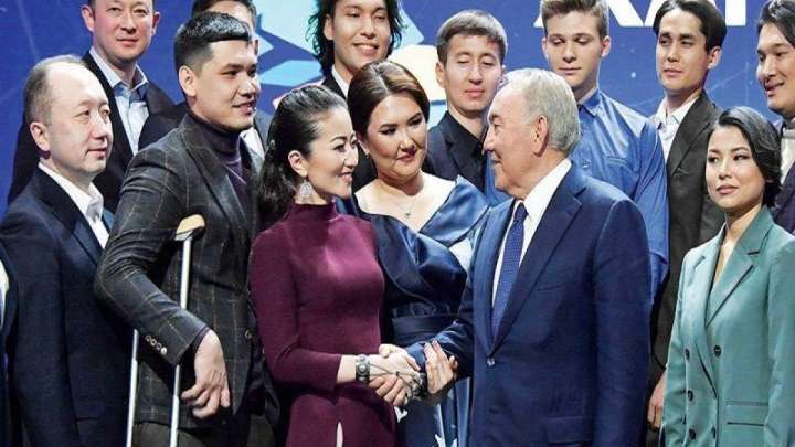 Кеші 28 миллионға өткен Мақпал Мыса кім?