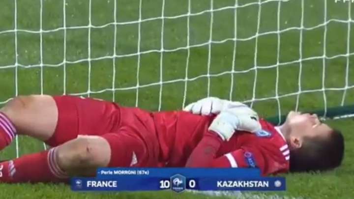 12 гол жіберген Сандалова эмоциясын жасыра алмапты