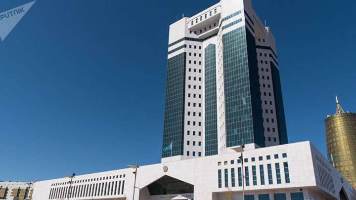 Үкіметтегі ауыс-түйіс: Небәрі екі министр ауысты