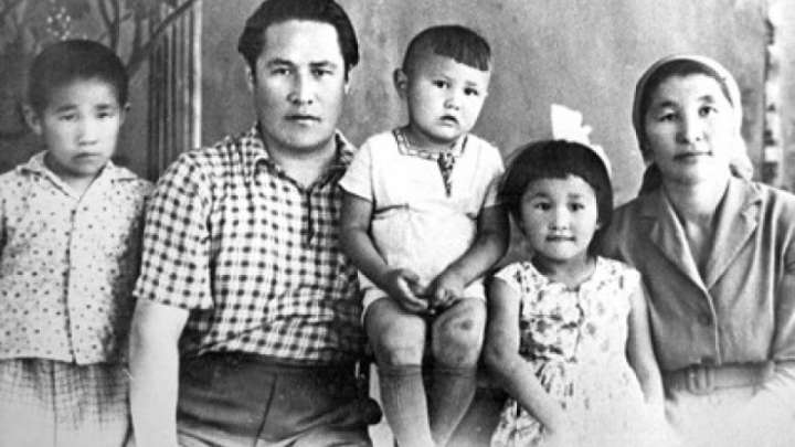 Құдіретті жырдың құндағы