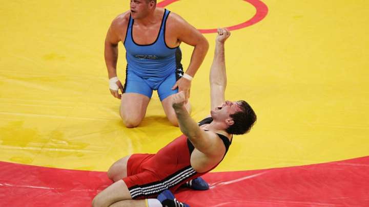 Олимпиада жүлдегері боз кілемге қайта оралды