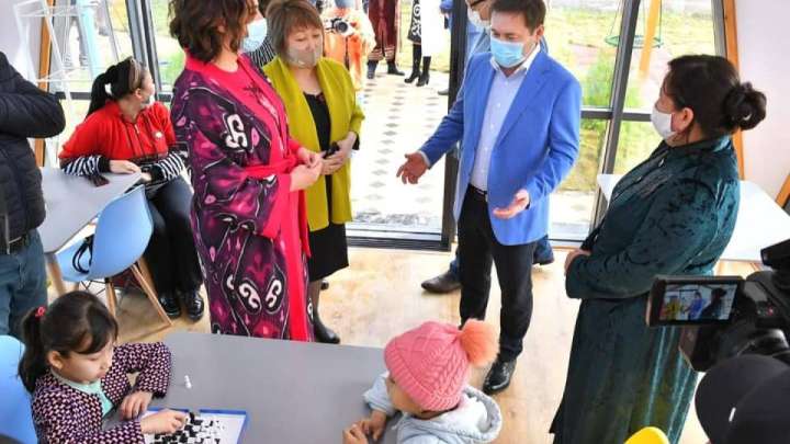 Шымкентте алғашқы отбасылық кітапхана ашылды