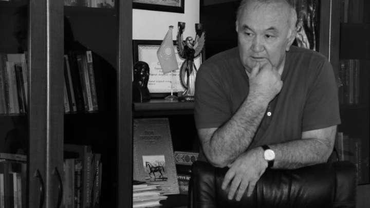 Есенғали Раушанов қайтыс болды