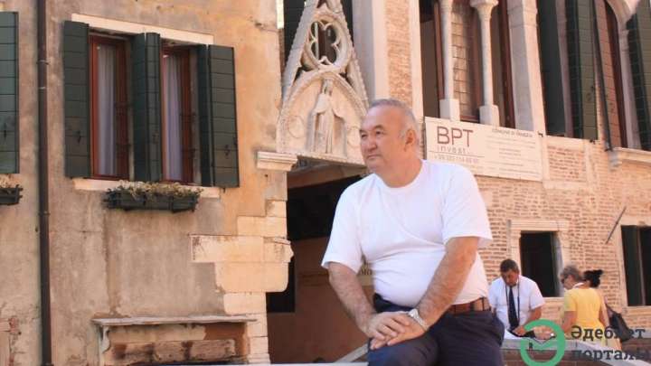 Есенғали планета боп кеткен жоқ па осы...