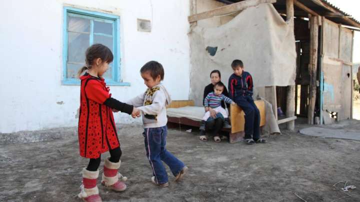 Ұлттық катастрофа: Қазақстандағы балалар кедейлігі