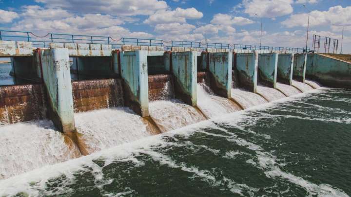 Тапшылықтың құны: Қазақстан Ресейге көп ақша төлеп, аз су алады