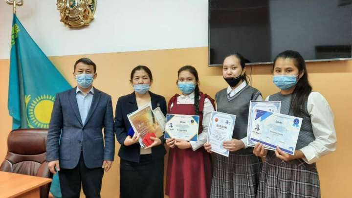 Шымкенттік ұстаз «Ерен еңбегі үшін» медалімен марапатталды
