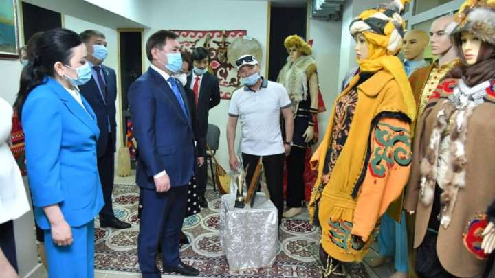 МҰРАТ ӘЙТЕНОВ ПЕДАГОГИКАЛЫҚ УНИВЕРСИТЕТІНІҢ ЖҰМЫСЫМЕН ТАНЫСТЫ