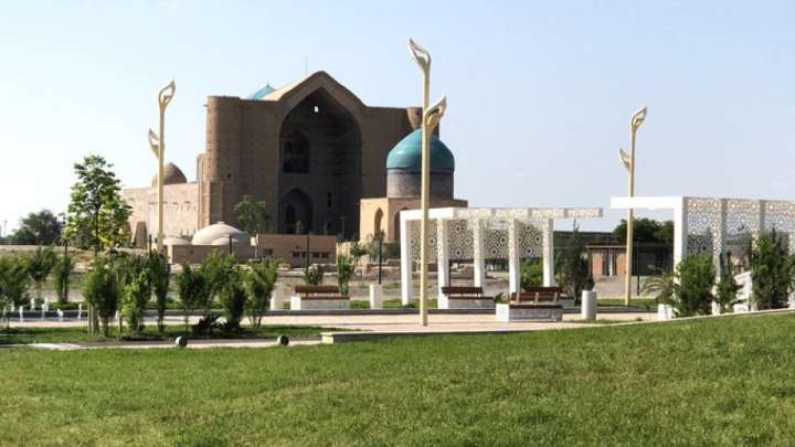 Түгел Түркінің төрі – Түркістан