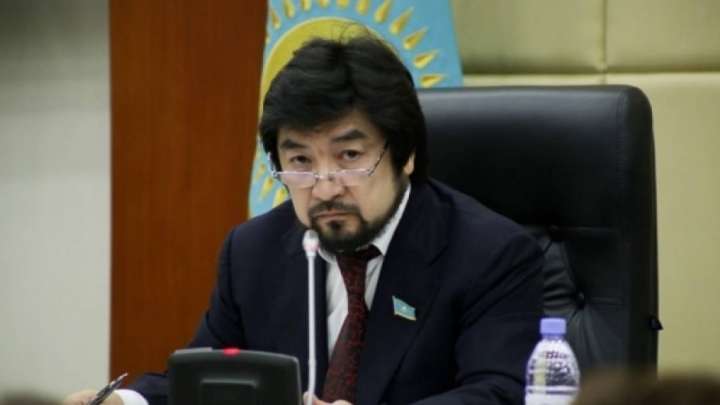 Бекболат Тілеухан: "Жатырым - менің ұраным" дегенге қарсымын