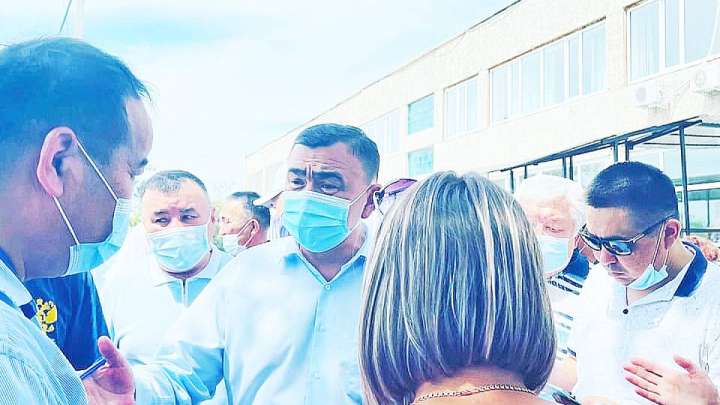 Семей әкімі Байахметовтің жорығы: дайындалған қойылым ба?  