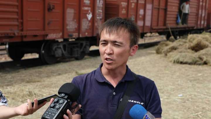 Еріктілер 21 вагон шөпті Маңғыстауға жіберді