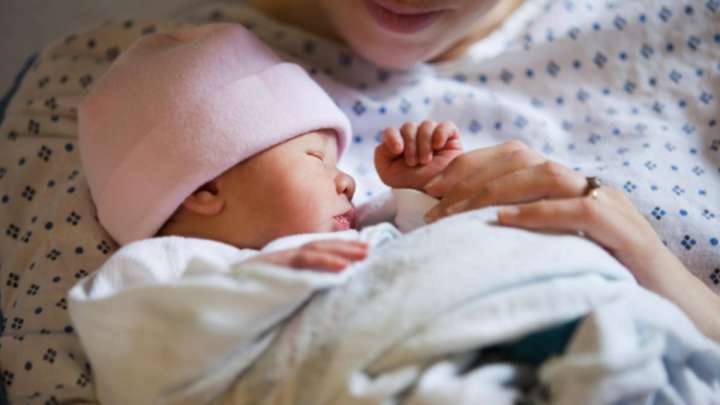 Қызылжарлық ана он жетінші баласын дүниеге алып келді