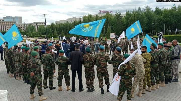 Ардагерлер «Ел тірегі» партиясын қолдамайды, митингісіне шықпайды