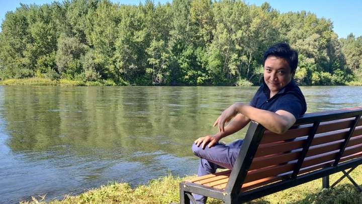 Қалқаман Сарин. "...Жолыңа жапырақтан шашылды гүл"