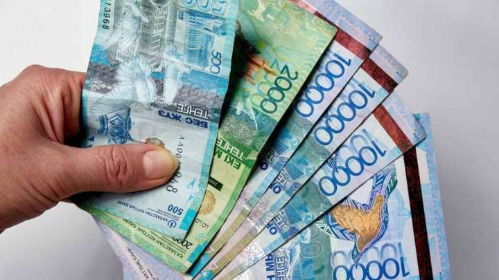 Төменгі жалақыны көтеру үшін петицияға қол жиналмақ