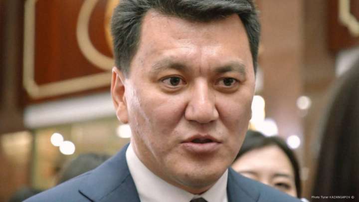 Наразылық дүмпуі. Көшербаев кетті, Қарин келді