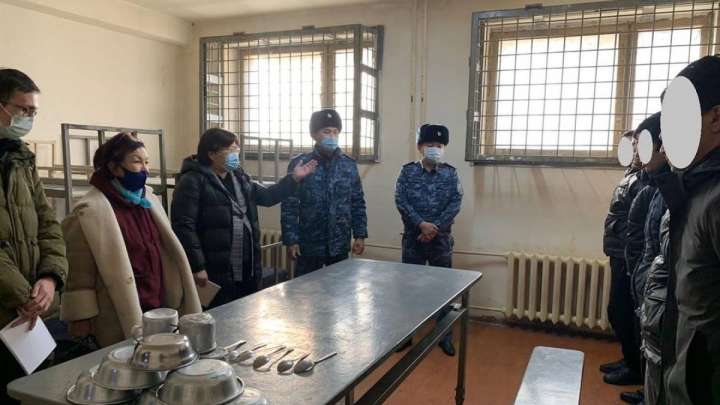 Адам құқықтары жөніндегі уәкіл тергеу орындарын тексеріпті