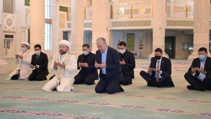 Астанада қаңтар оқиғасында қаза тапқан азаматтарға құран бағышталды