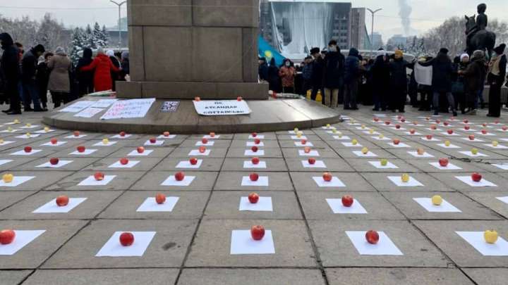 Демонизация приезжих и обвинения в терроризме. Как формируют нарратив о январских событиях