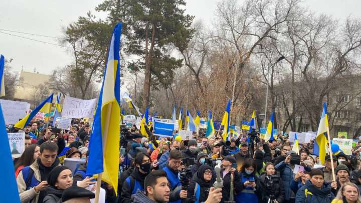 Зұлым орыс империясына ажал! - Алматы Украинаны қолдайды