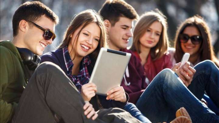 Циничная забота о детях. Эксперты против законопроекта о блокировке соцсетей