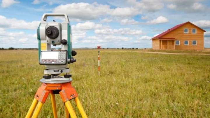 Өлі жандардың өтініші: 10 сотық жер дауы һәм жемқорлық  