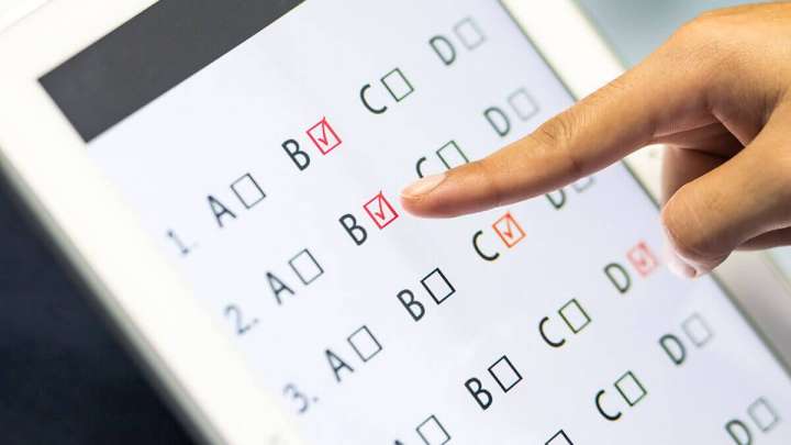 Алматыда тест тапсырып отырған мұғалім қайтыс болды