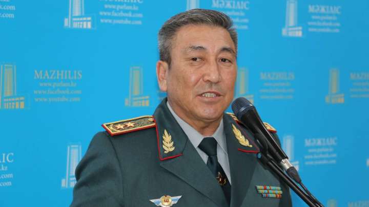 Смерть срочника и ответы вице-министра обороны взволновали парламент