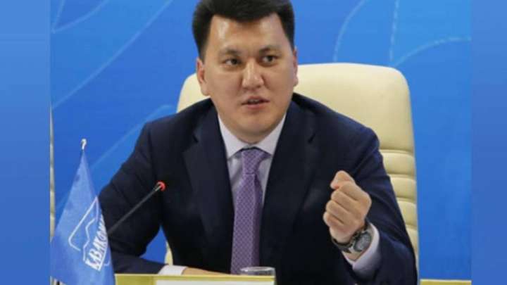 Қарин Туды қорлаған әншілерді айыптады