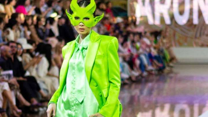 «Рога» и тематический восток. Фоторепортаж с Недели моды в Алматы