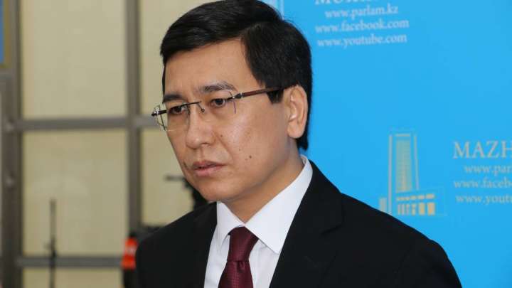 Аймагамбетов задолжал учителям 30 млрд тенге – депутат