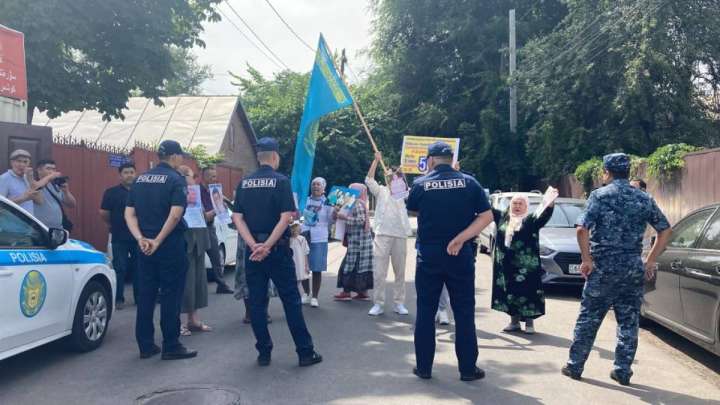 Қытай консулдығында өткен 500 күн – «Саяси лагерьдегі қазақтарға бостандық!»